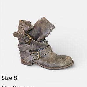 Stylish Buckle Strap Ankle Boots in Distressed Brown